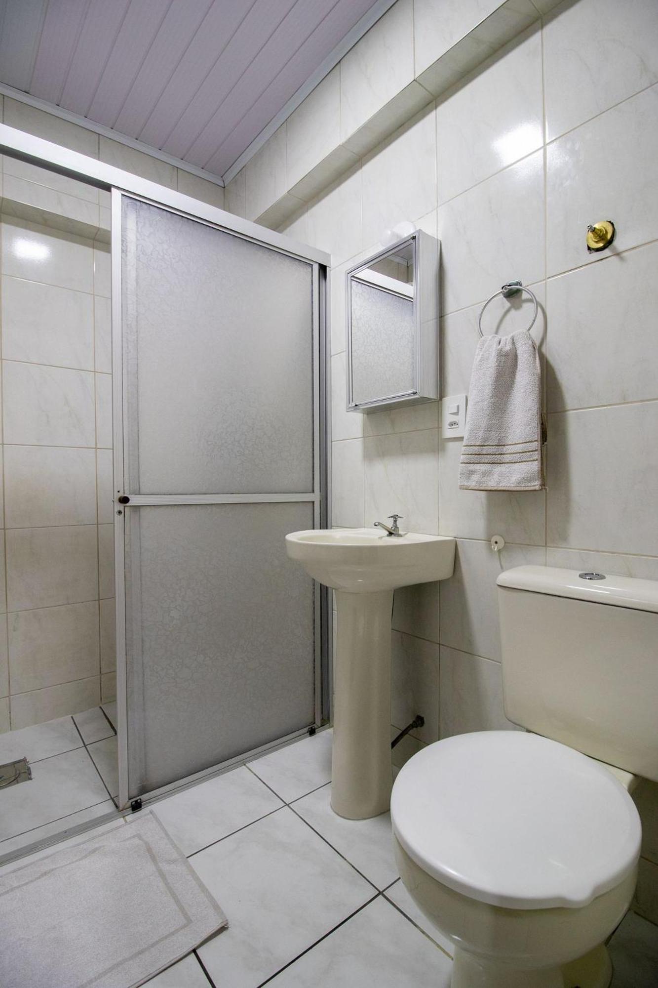 Ico73 - Apto 1 Dorm, Confortavel, Av Brasil