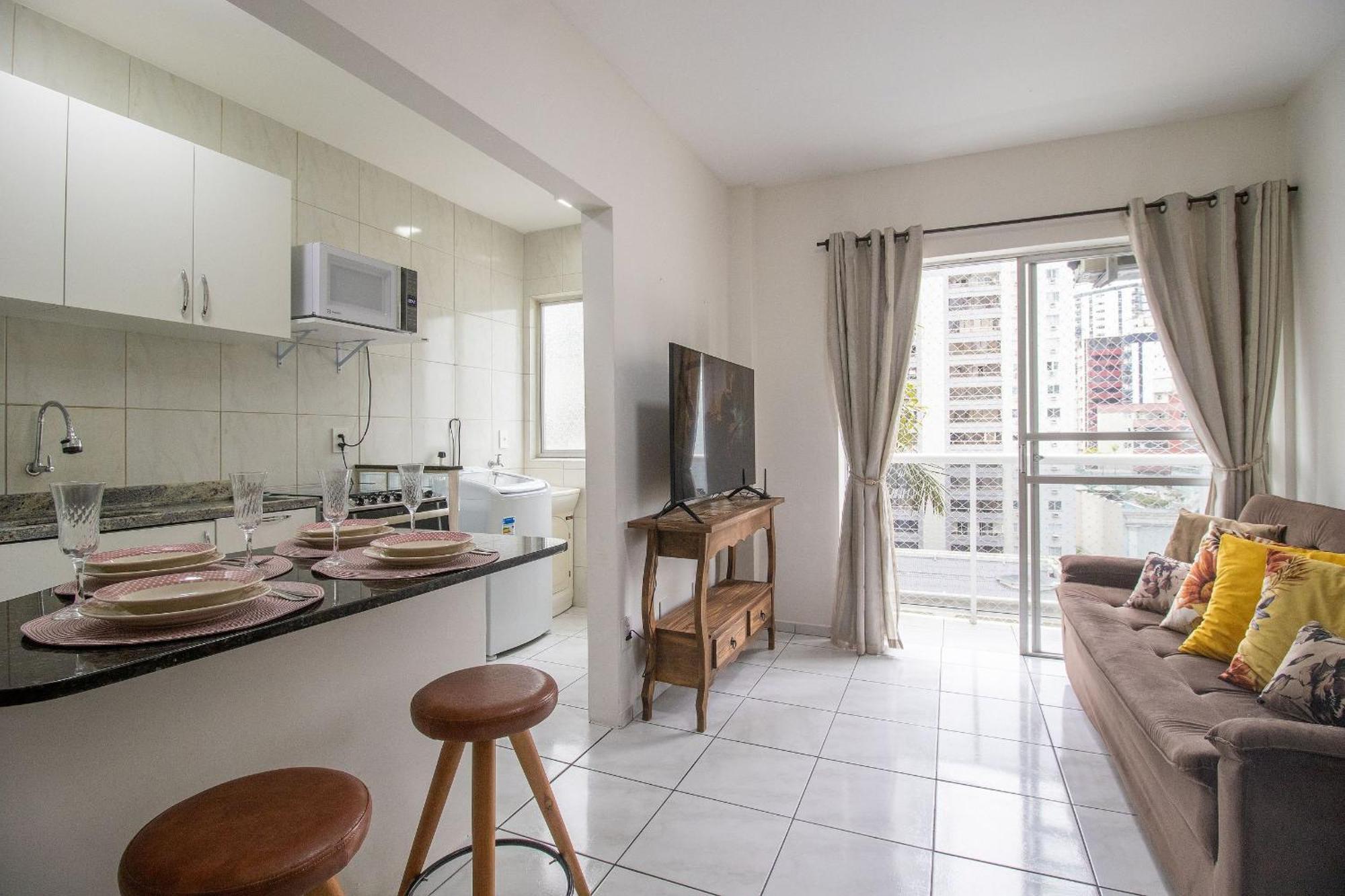 Ico73 - Apto 1 Dorm, Confortavel, Av Brasil * Balneario Camboriu